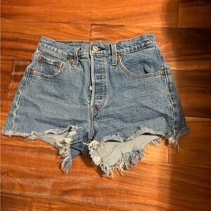 Levi’s 501 High Rise Cutoff Denim Shorts W26 | Distressed‎ Raw Hem (0895)